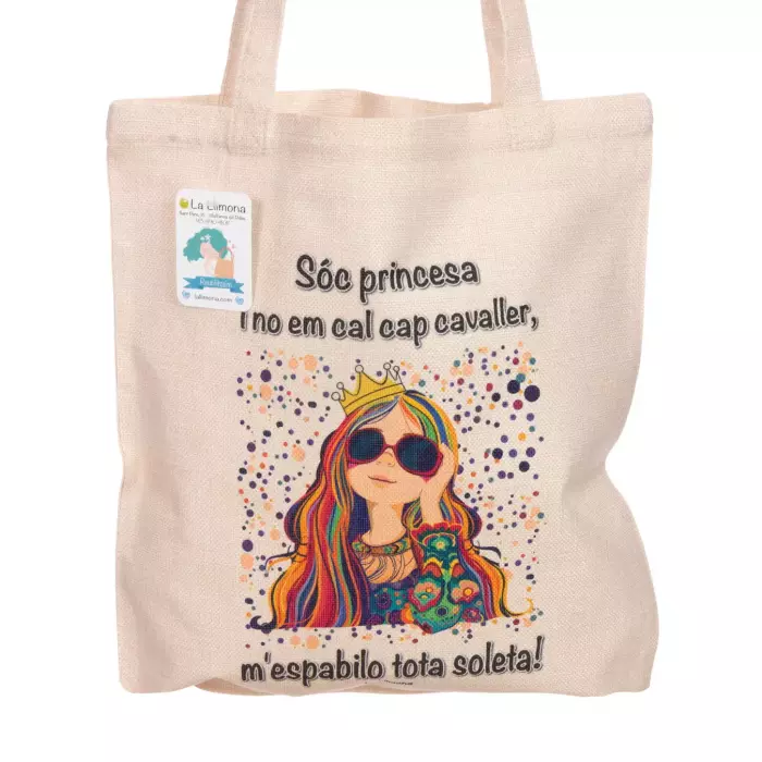 Tote bag 'Sóc princesa i no em cal cap cavaller'. Bolsa de asas