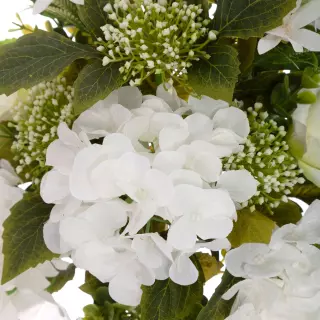 Ramo hortensias y rosas artificiales blancas 50. Ramos flores artificiales  cementerio